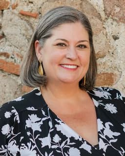 Christina M Martinez