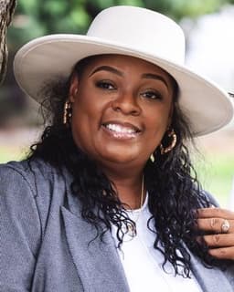 Ebony Robertson-Reed