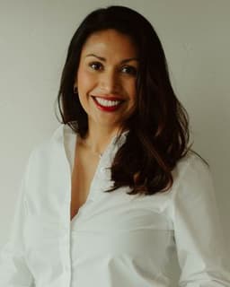 Gladys Newbury, LCSW CA and MT