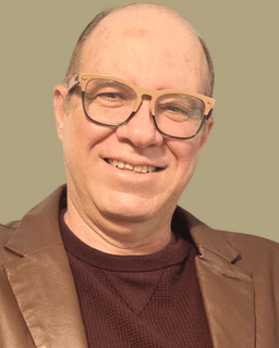 Roberto S Alvear Zambrano