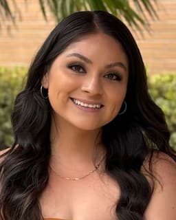 Alejandra Karina Candelas