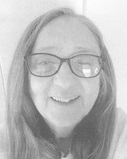 Suzanne Linda Lavallee