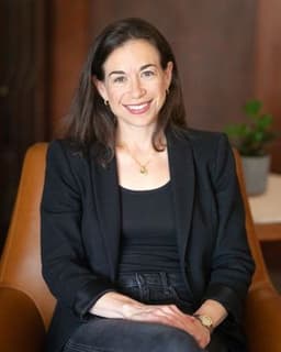 Dr. Nina Eisenberg