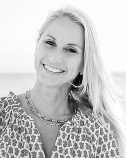 Dr. Melanie R. Hudson