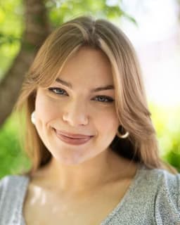 Julianne Mosher, LMHC, Teens & Adults