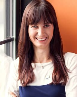 Dr. Maria Neizvestnaya