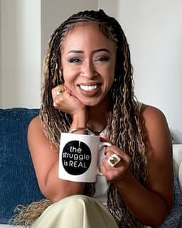 Cinthya Jenniffer Pages