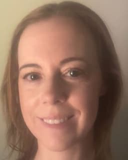 Elizabeth (Annie) Barr