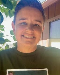 Rochelle 'ro' McKeon