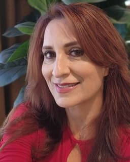 Holly Evette Navarrete