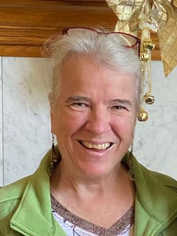 Julia Danes Richardson