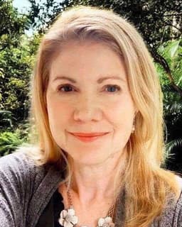 Gennifer Lane Briggs