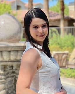 Rebecca Alicia Braunstein