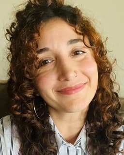 Gabriela Ayala-Canizares