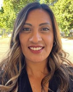 Eileen Banuelos Lemus