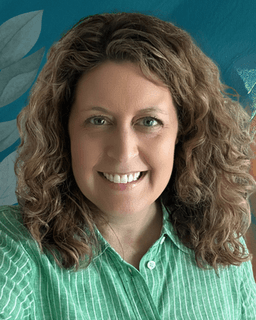 Lindsay Elizabeth Warren