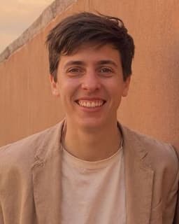 CJ Munro(BookDirectlyonmyWebsite)