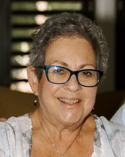 Karen L Riffer-Reinert