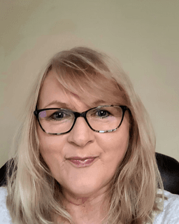 Dr. Birgit M Smart