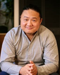 Michael Sishung Hung