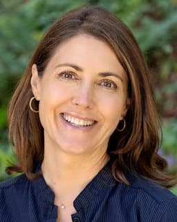 Shannon Claire McGilloway