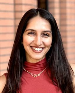 Aleena Karamally, South Asian Therapist