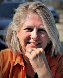 Stephanie D Ensinger