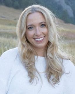 Melissa Cederquist (Book Instantly On Website)