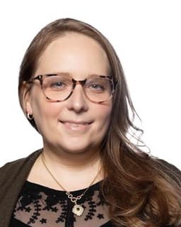 Elizabeth (Beth) Thom