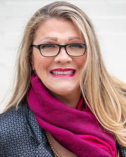 Dr. Stacee Reicherzer