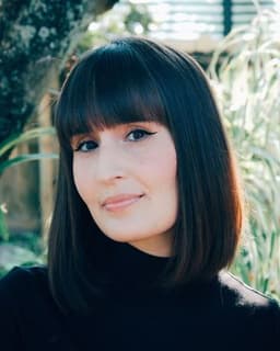 Dr. Ileana Hernandez