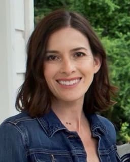 Nicole Loggins Desamparo