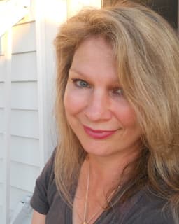 Janet Michelle Cuevas, LCSW