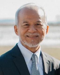 Dr. Gerald Thomas Lui