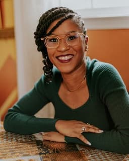 Dr. Shawna Murray-Browne