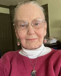 Leslie Hart Maccardell