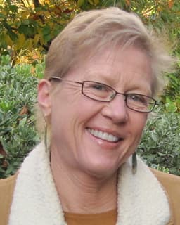 Laura "Lucy" Moore, LMFT