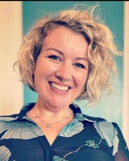 Dr. Ashley Sweet, Sex + Relationship Therapist