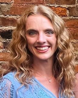 Anne-Taylor Peterson