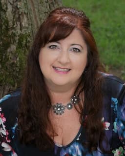 Charmagne C Lundberg