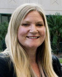 Jennifer Nash-Naiyer,LMFT