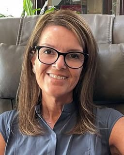 Rachelle R Schieffer