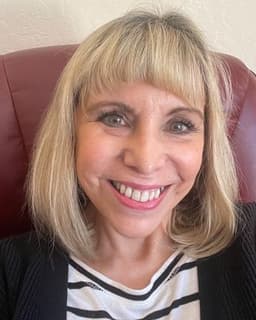 Lynn Davilla Shields