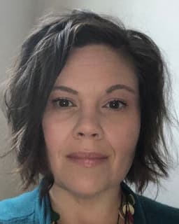 Jessica L Desrosiers