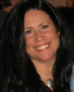 Relational Polyamorous Coach and Therapist