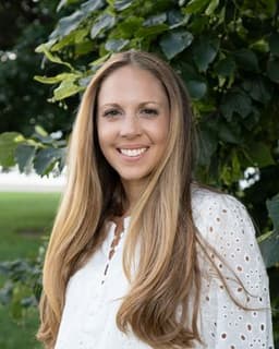 Priscilla R. De Llovio