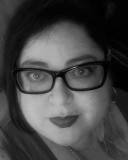 Julie Nicole Saperstein