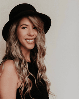 Dr. Elizabeth Briggs