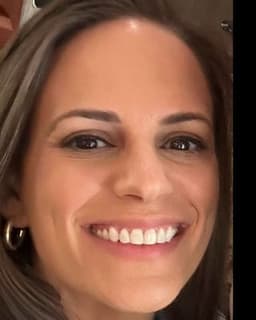 Stephanie Aster Garreau