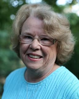 Carolyn (Carrie) J Hansen